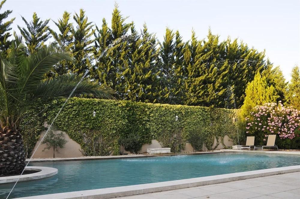 Lou Mistralou Hotel Saint-Andiol Exterior photo